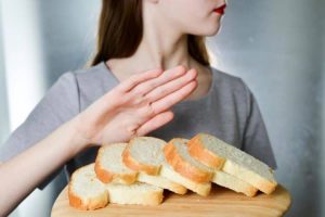 Chế độ ăn ít carb ảnh hưởng đến tuổi thọ